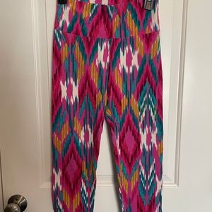 Old Navy Pink Patterned Balance Capri Workout Leggings